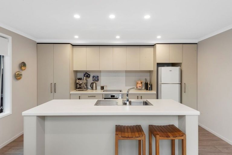 Photo of property in 15 Capstan Close, Pyes Pa, Tauranga, 3112