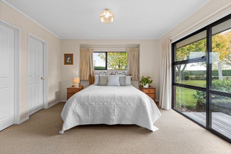 Photo of property in 98 Crystall Road, Pakipaki, Hastings, 4172