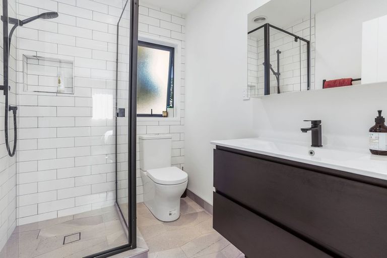 Photo of property in 173a Wallace Road, Mangere Bridge, Auckland, 2022