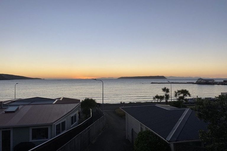 Photo of property in 41 Moana Road, Plimmerton, Porirua, 5026