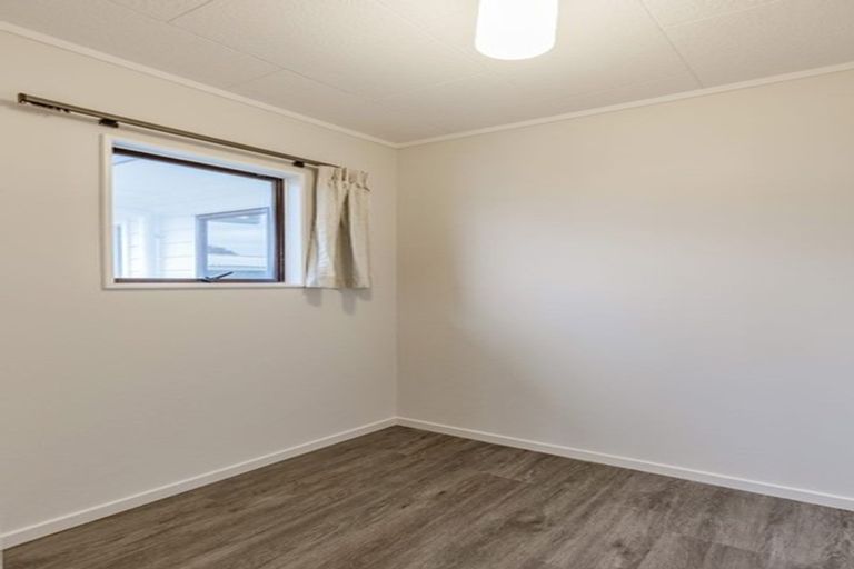 Photo of property in 24 Miriam Corban Heights, Henderson, Auckland, 0612