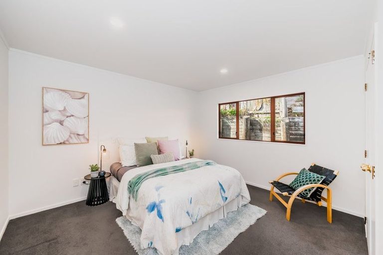 Photo of property in 76 Hinemoa Street, Paraparaumu, 5032