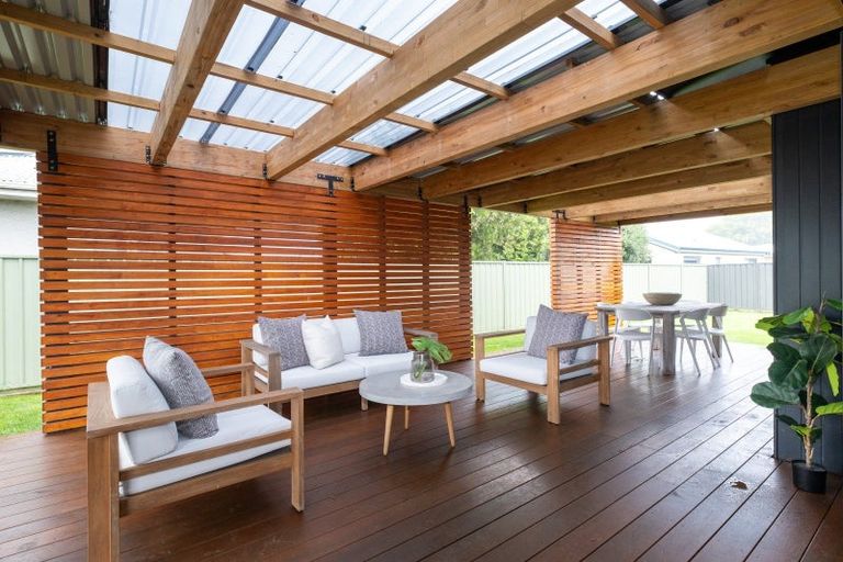 Photo of property in 19 Read Crescent, Clive, 4102