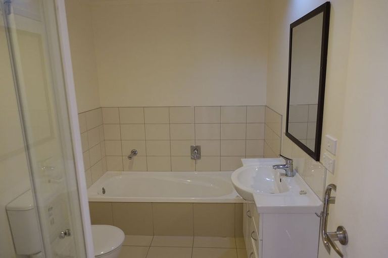 Photo of property in 44 Sherrybrooke Place, Sunnyvale, Auckland, 0612