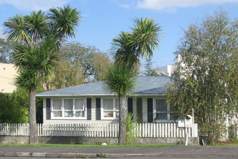 Photo of property in 1/15 William Roberts Road, Pakuranga, Auckland, 2010