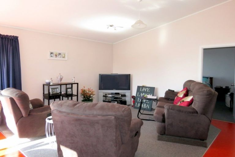 Photo of property in 75 Tees Street, South Hill, Oamaru, 9400