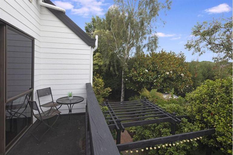 Photo of property in 5b Regency Crescent, Redwood, Christchurch, 8051