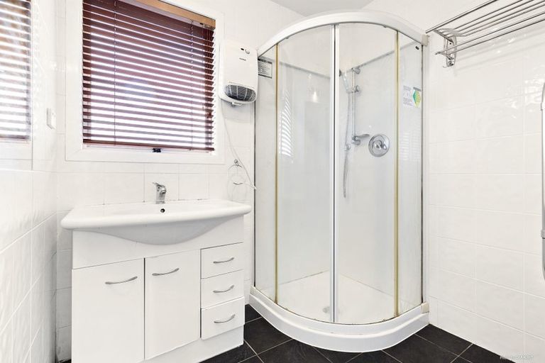 Photo of property in 5 Tango Place, Henderson, Auckland, 0610