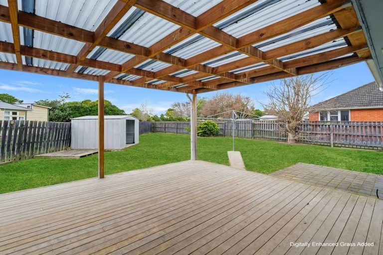 Photo of property in 12 Holland Crescent, Bulls, 4818