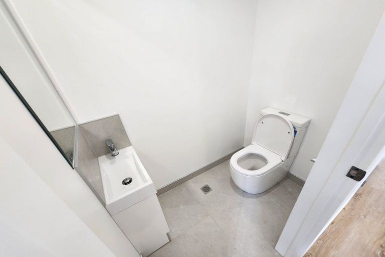 Photo of property in 4/8 Short Street, Papakura, 2110