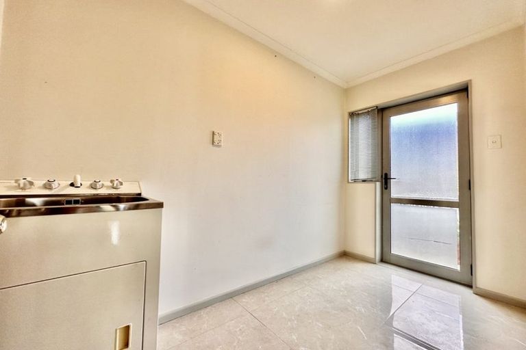 Photo of property in 47 Ransom Smyth Drive, Goodwood Heights, Auckland, 2105