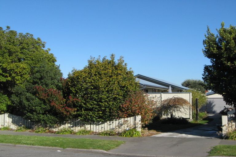 Photo of property in 235 Hendersons Road, Hoon Hay, Christchurch, 8025