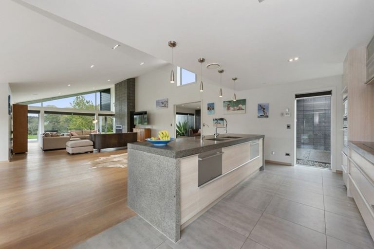 Photo of property in 2 Twin Oaks Drive, Tamahere, Hamilton, 3283