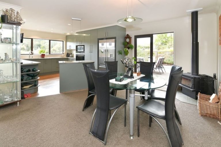 Photo of property in 648 Kahikatea Flat Road, Waitoki, Kaukapakapa, 0871