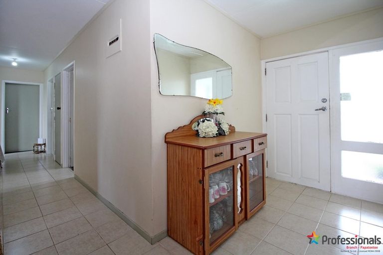 Photo of property in 10 Balnoon Place, Mangere East, Auckland, 2024