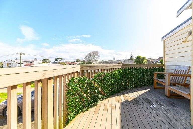 Photo of property in 2/117 Great South Road, Manurewa, Auckland, 2102
