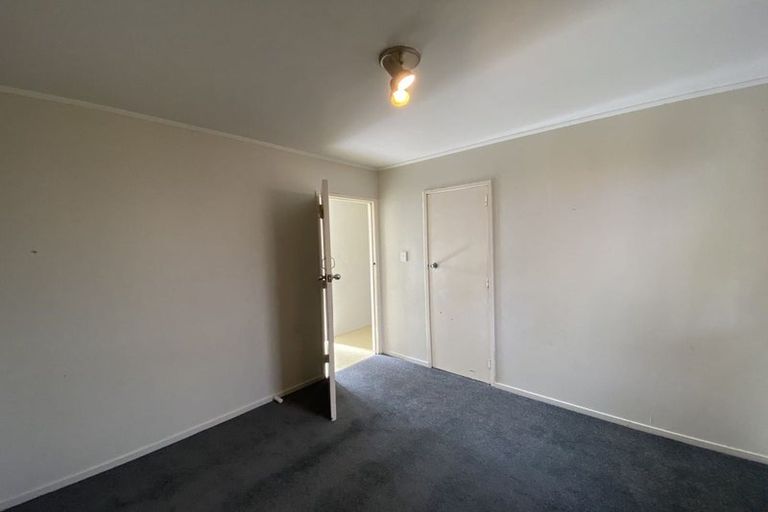 Photo of property in 8 Sabot Place, Massey, Auckland, 0614