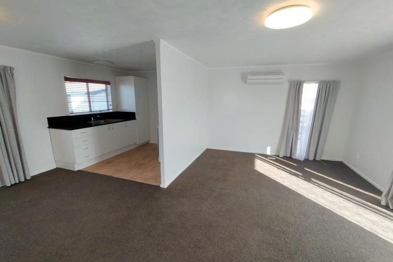 Photo of property in 6 Athena Grove, Highbury, Palmerston North, 4412