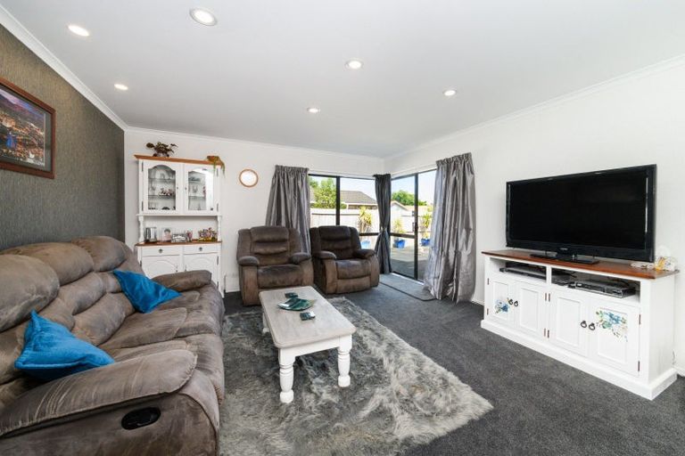 Photo of property in 10 Parnell Heights Drive, Kelvin Grove, Palmerston North, 4414