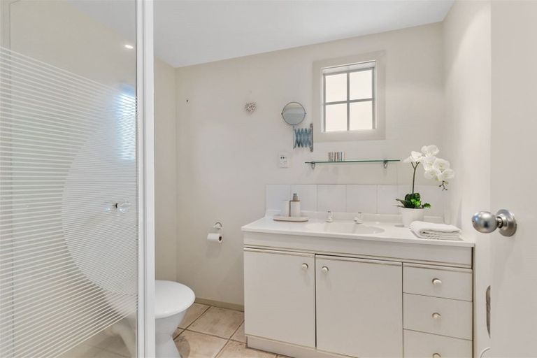 Photo of property in 1/35 Newhaven Terrace, Mairangi Bay, Auckland, 0630