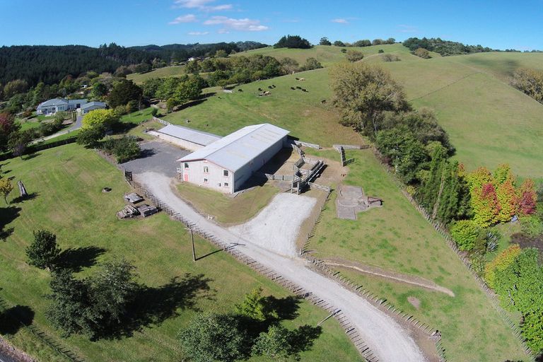 Photo of property in 475 Ahuroa Road, Puhoi, Warkworth, 0994