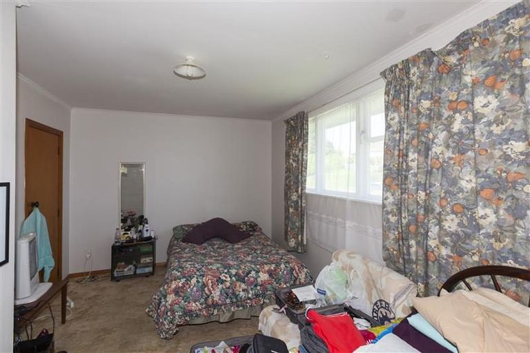 Photo of property in 141a-d Bedford Street, Cannons Creek, Porirua, 5024