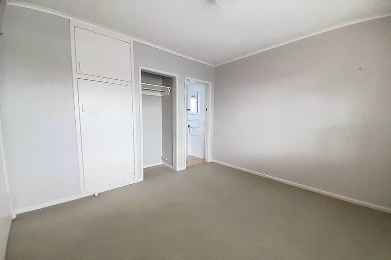 Photo of property in 5b Rosebank Road, Avondale, Auckland, 1026