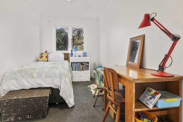 Photo of property in 95 Wallace Road, Mangere Bridge, Auckland, 2022