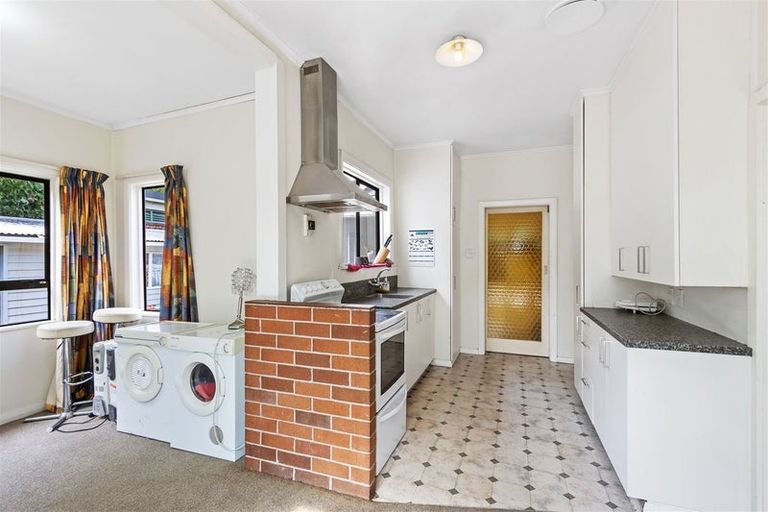 Photo of property in 6 Kyle Street, Riccarton, Christchurch, 8011