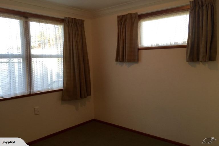 Photo of property in 16 Ferguson Street, Levin, 5510