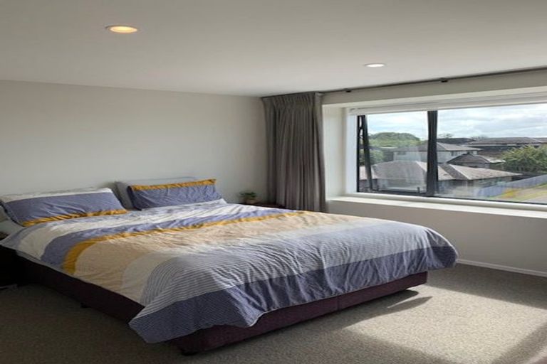 Photo of property in 27 Komanawa Lane, Mount Wellington, Auckland, 1062