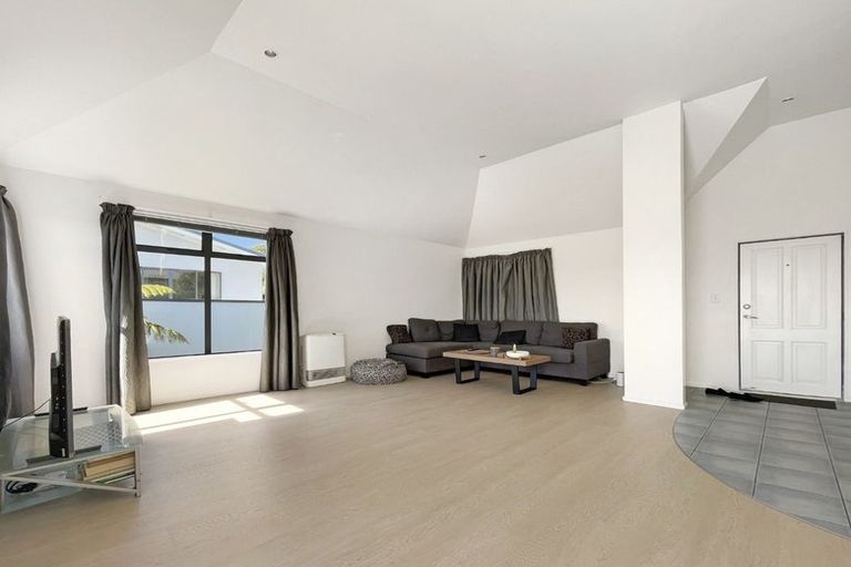 Photo of property in 54 Cunliffe Street, Churton Park, Wellington, 6037