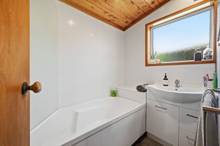 Photo of property in 20 Hathor Street, Pomare, Rotorua, 3015