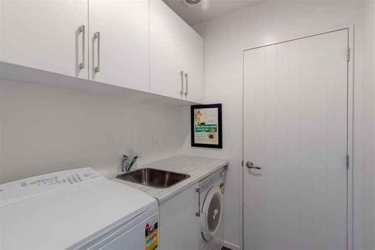 Photo of property in 84 Trafalgar Street, St Albans, Christchurch, 8014