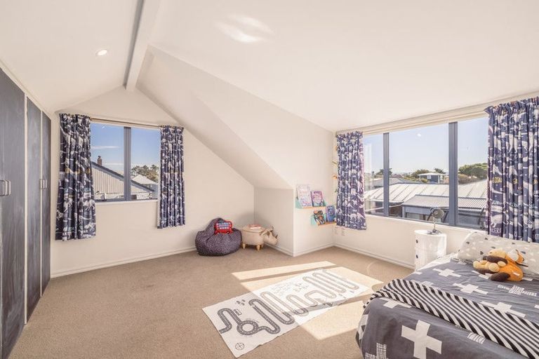 Photo of property in 221a Pine Avenue, South New Brighton, Christchurch, 8062