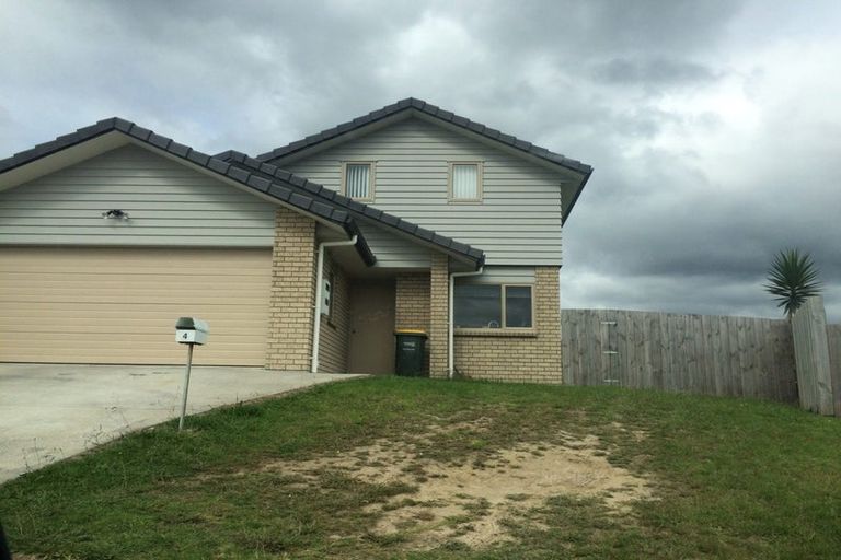 Photo of property in 4 Kereru Rise, Papakura, 2110
