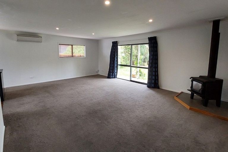 Photo of property in 5 Charles Court, Lake Hawea, Wanaka, 9382