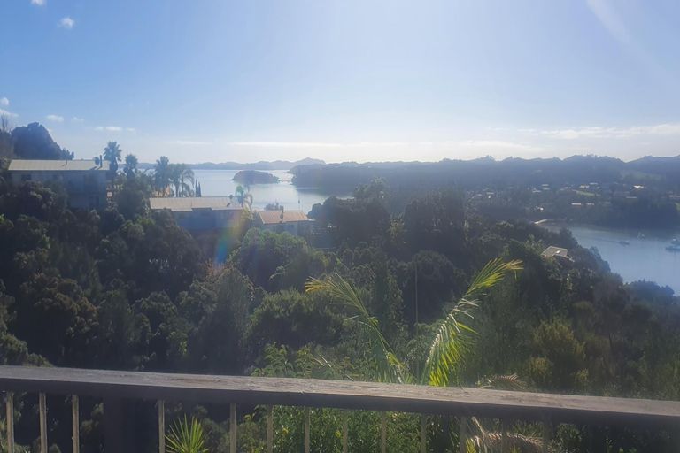 Photo of property in 6 Sir George Back Street, Opua, 0200