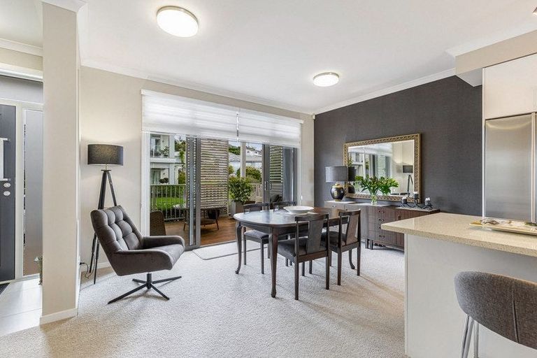 Photo of property in 130 Landmark Terrace, Orewa, 0931