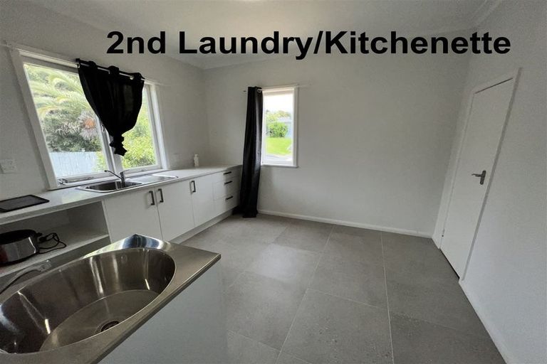 Photo of property in 17a Kereru Street, Henderson, Auckland, 0612