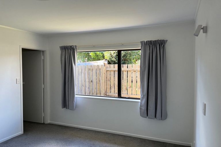 Photo of property in 3/8 Pukeko Place, Papatoetoe, Auckland, 2025