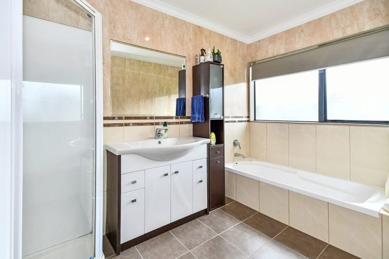 Photo of property in 112 Alfriston Road, Manurewa, Auckland, 2105