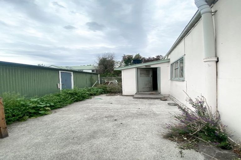 Photo of property in 106 Waltham Road, Sydenham, Christchurch, 8023