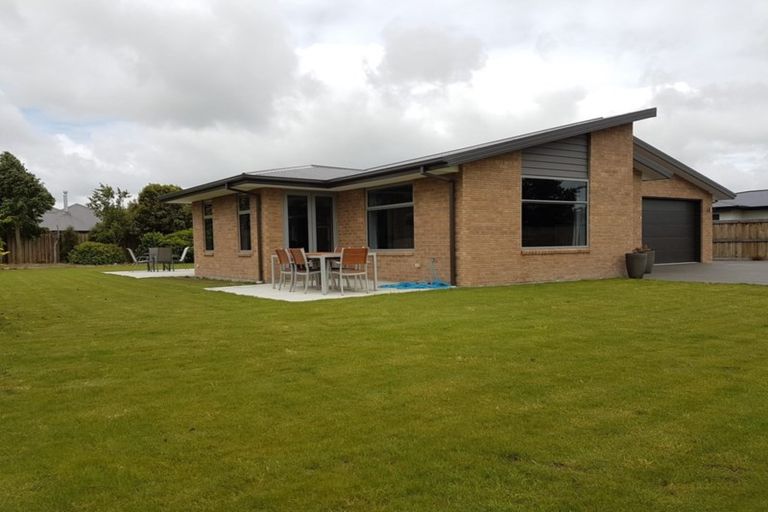 Photo of property in 14c Manor Drive, Rolleston, 7614