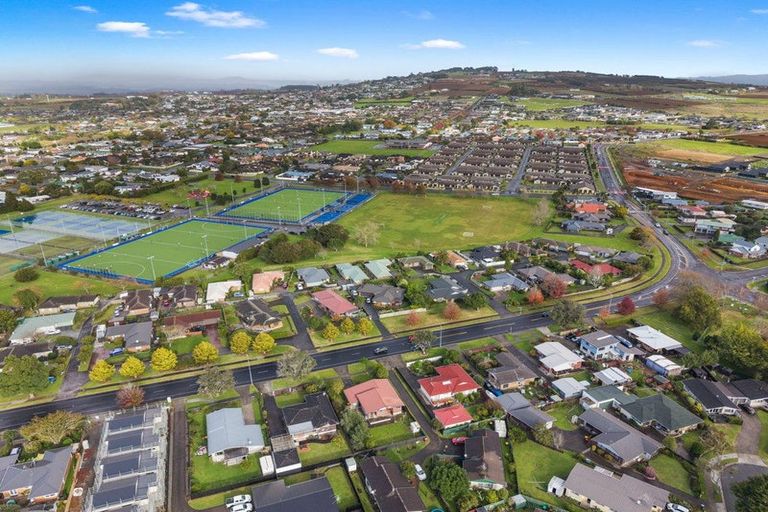 Photo of property in 115 West Street, Pukekohe, 2120