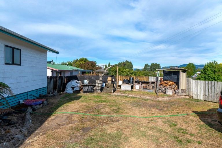 Photo of property in 14 Diamond Street, Pukehangi, Rotorua, 3015