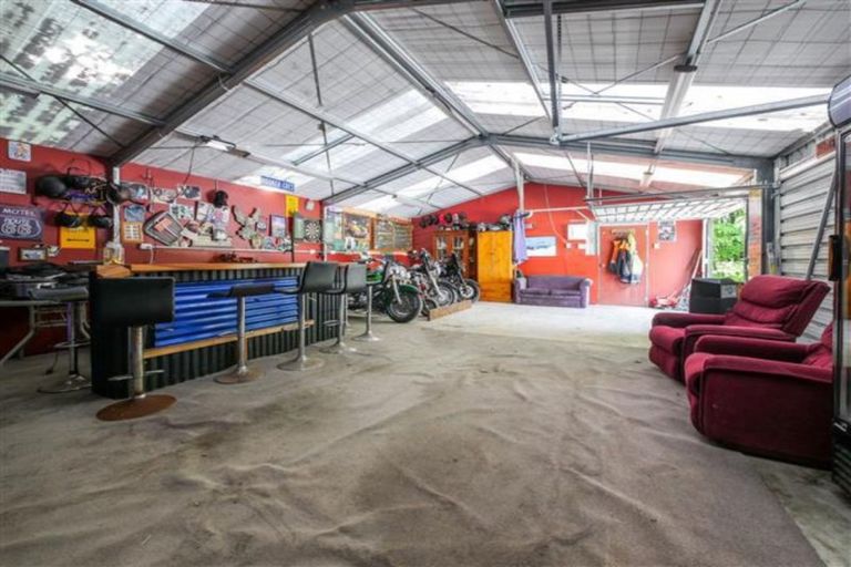 Photo of property in 45 Glen Road, Mornington, Dunedin, 9011