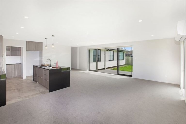 Photo of property in 29 Kingsbridge West, Burwood, Christchurch, 8083