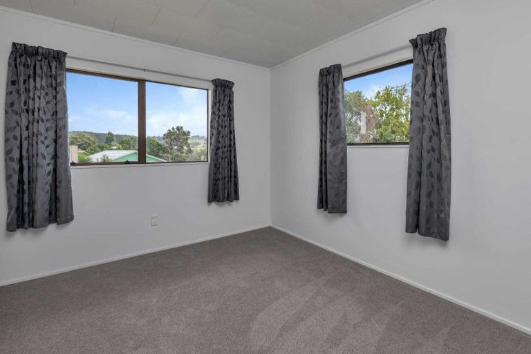 Photo of property in 114 Paramount Parade, Tikipunga, Whangarei, 0112