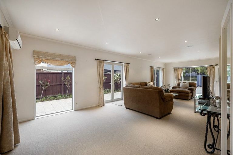 Photo of property in 133 Fendalton Road, Fendalton, Christchurch, 8052